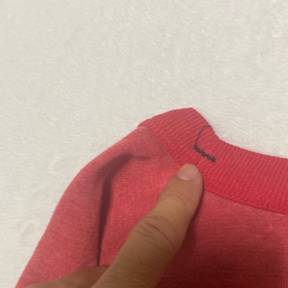 Vintage 80’s 90’s Guess Red Crewneck Sweatshirt Sz Medium - Picture 10 of 11